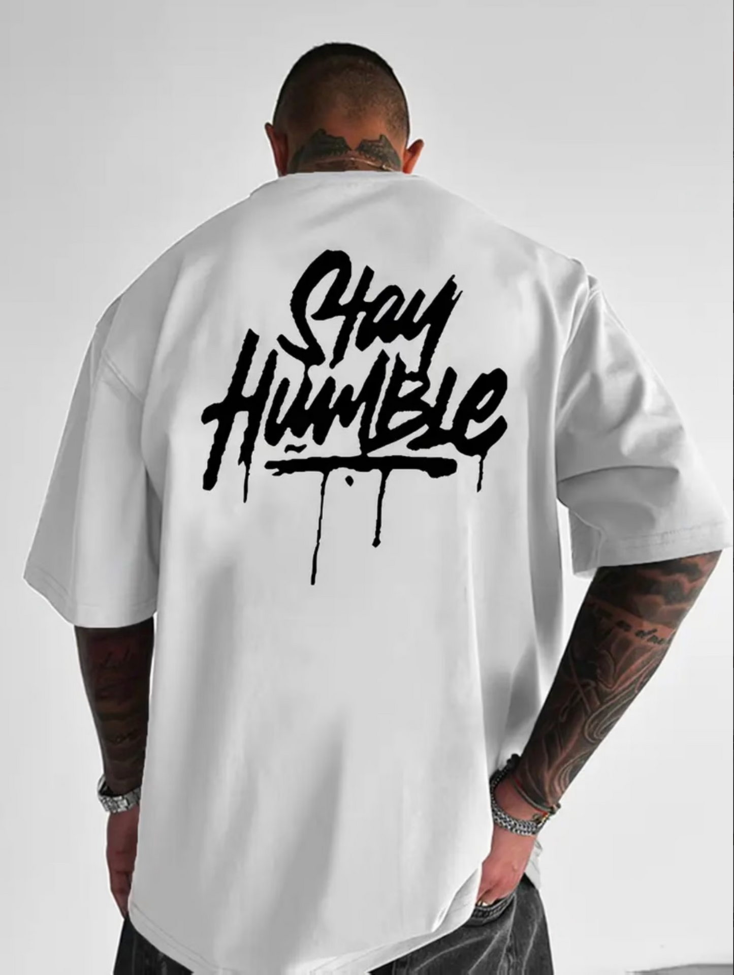 Oversize T-Shirt Weiß – „Stay Humble“