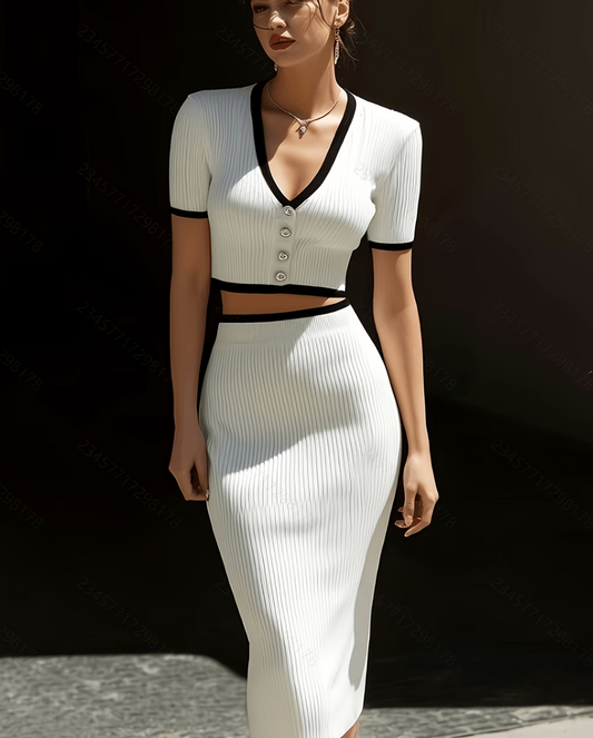 Elegantes Rippstrick-Kleid