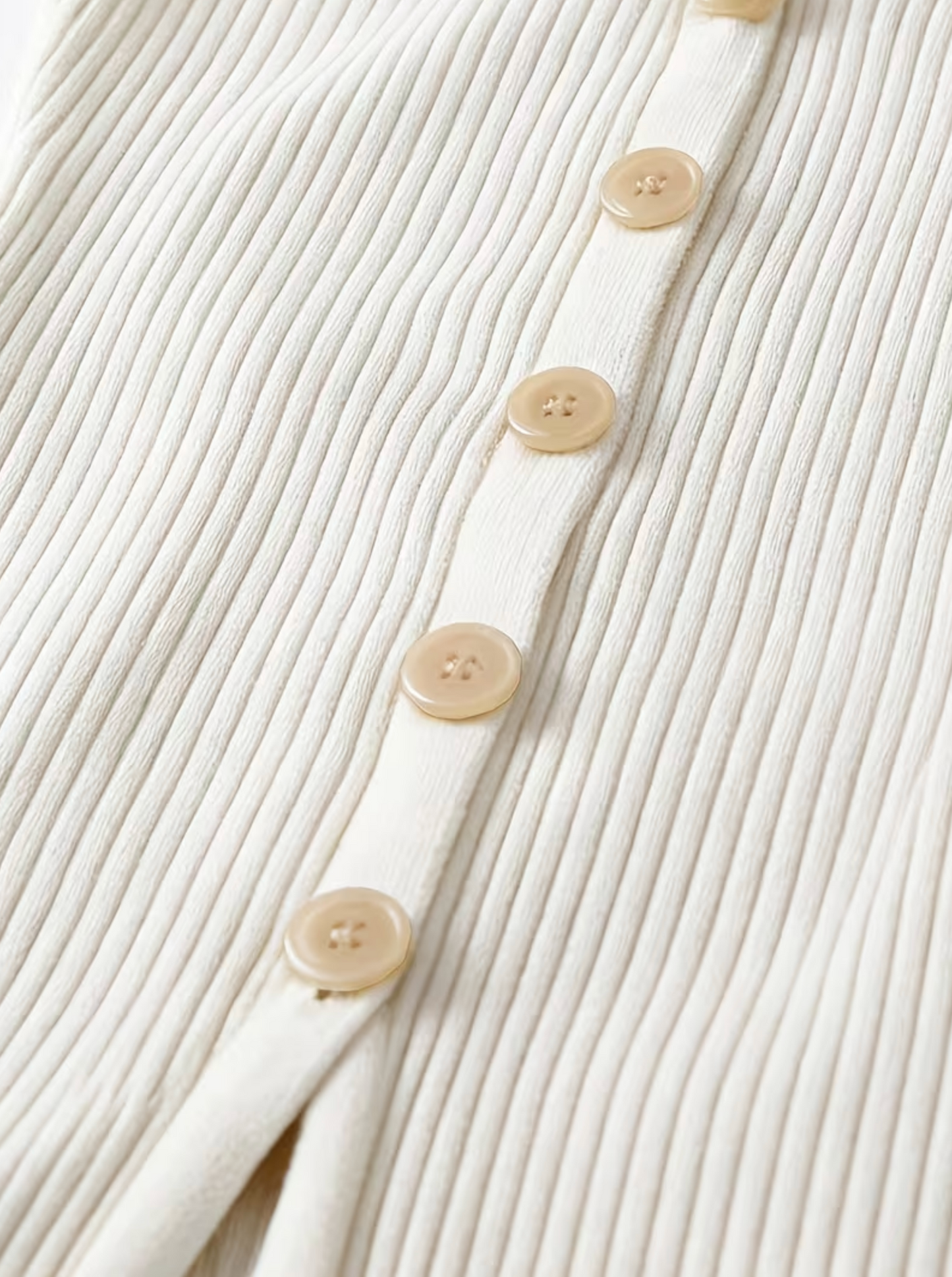 Elegantes Strick-Midikleid mit Knopfleiste