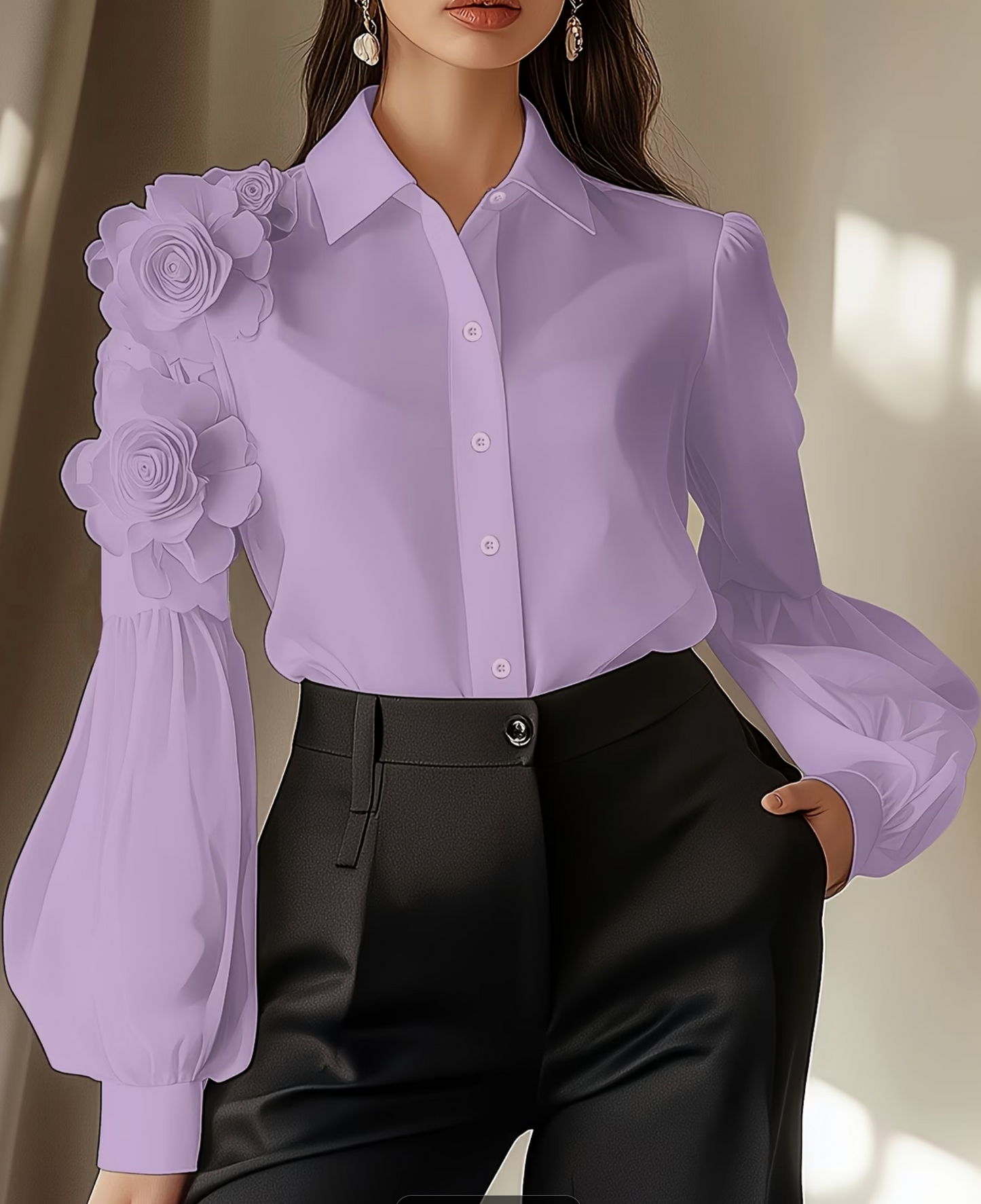 Elegante Damenbluse - Blumenapplikation