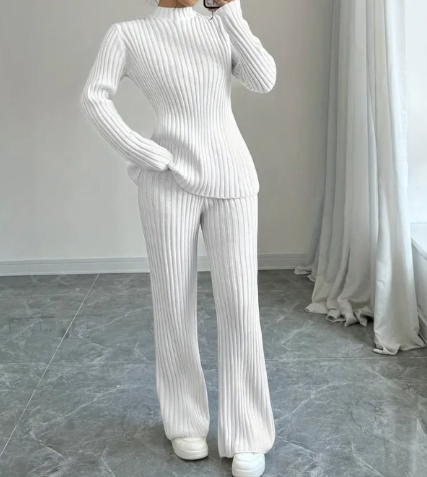 Schwarzes Strick-Ensemble für Damen